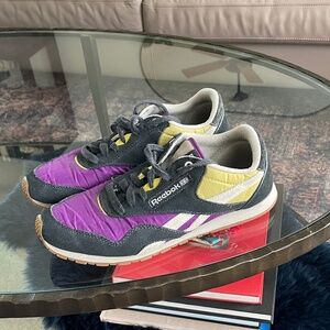 Vintage Reebok Sneaker